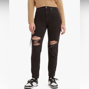 Levi’s High Waisted Mom Jean Black Destruction 100% Cotton Size: 27